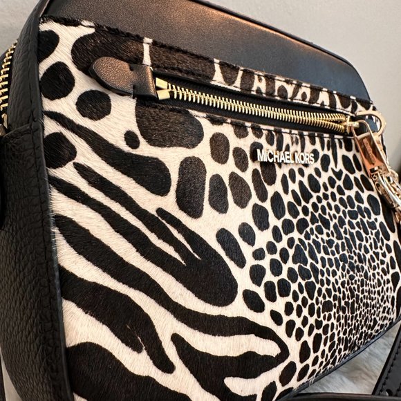 Michael Kors Jet Set Large East West Chain Crossbody - Black/Gold - Picture 4 of 6